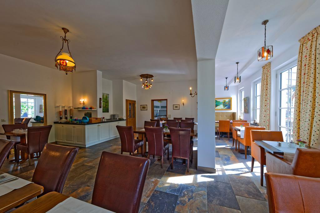 Hotel Lipmann "Am Klosterberg" Beilstein  Bagian luar foto